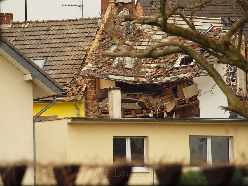 Hausexplosion Bruehl bei Koeln Pingsdorferstr P471.JPG